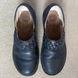 UGG Anila Black Slip-On Leather Clogs, Size 8